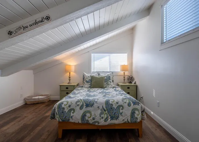 Bandon Marina Inn